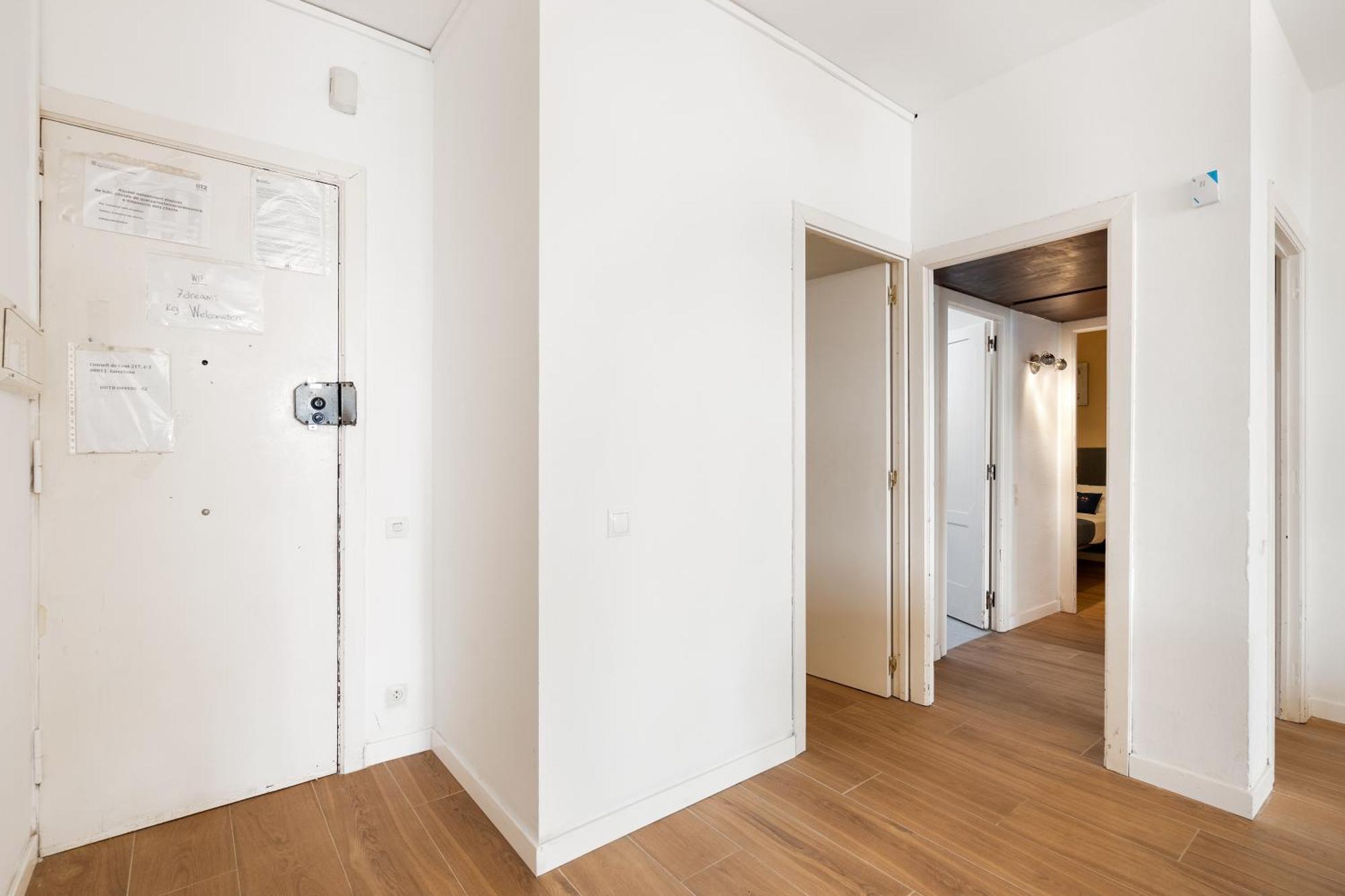 Appartamento Fridays Flats Spacious 4br Family Retreat *