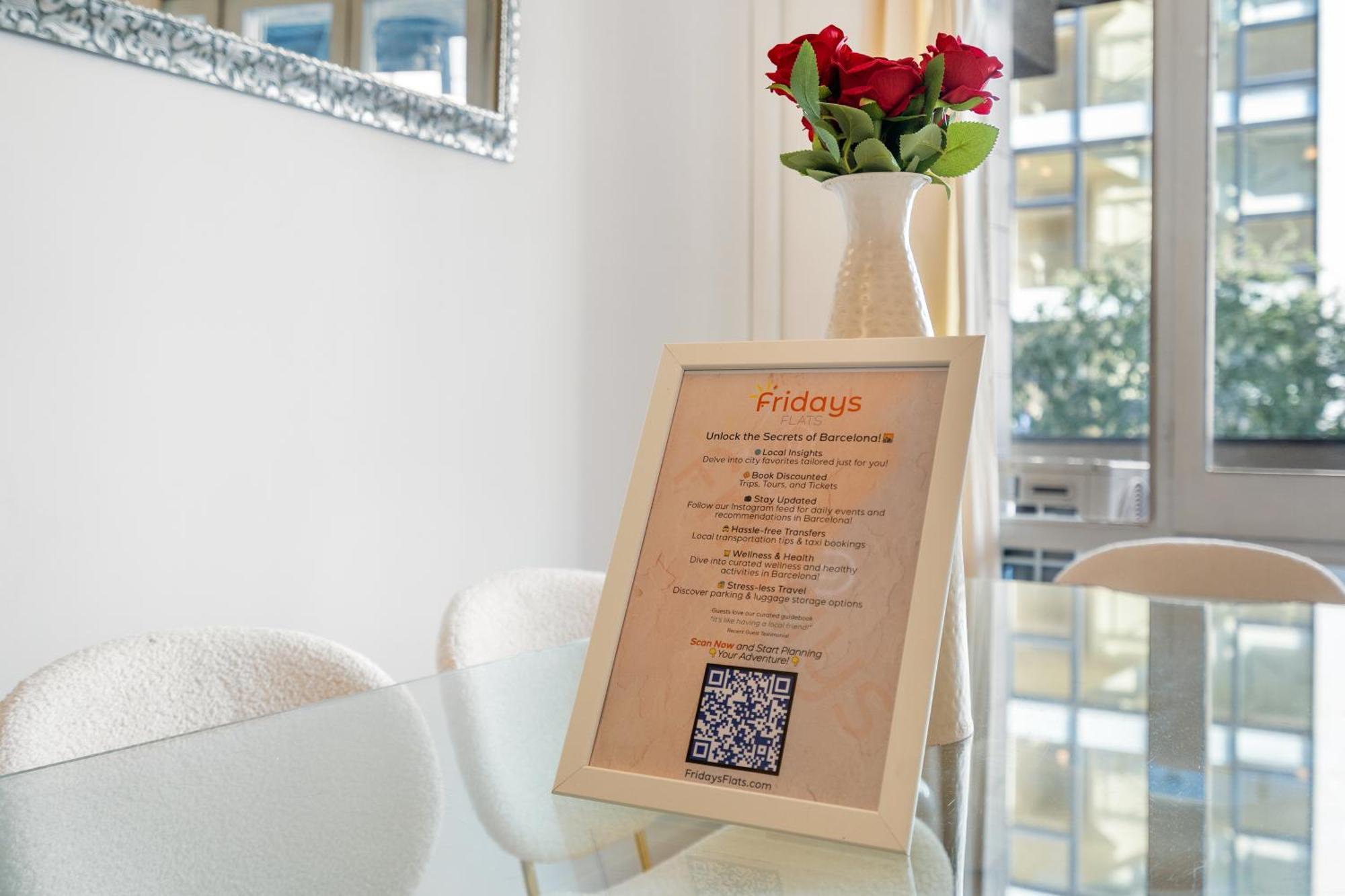 Appartamento Fridays Flats Spacious 4br Family Retreat Barcellona